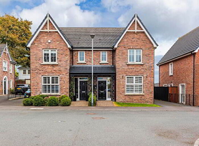 3 Bedroom Semi-Detached House For Sale In Linen Mews, Lisburn, BT28