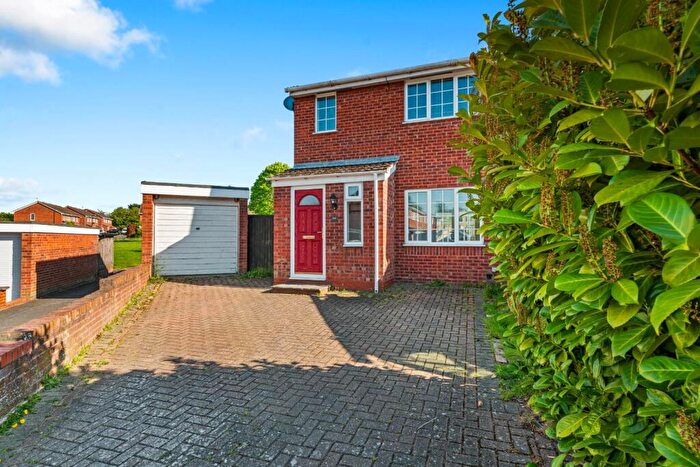 2 Bedroom Semi Detached House For Sale In Dunstall Crescent, Bishops Tachbrook, CV33