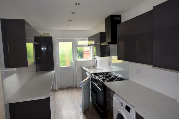 3 Bedroom Terraced House To Rent In Elderfield Road, Bicester, Oxfordshire, OX27