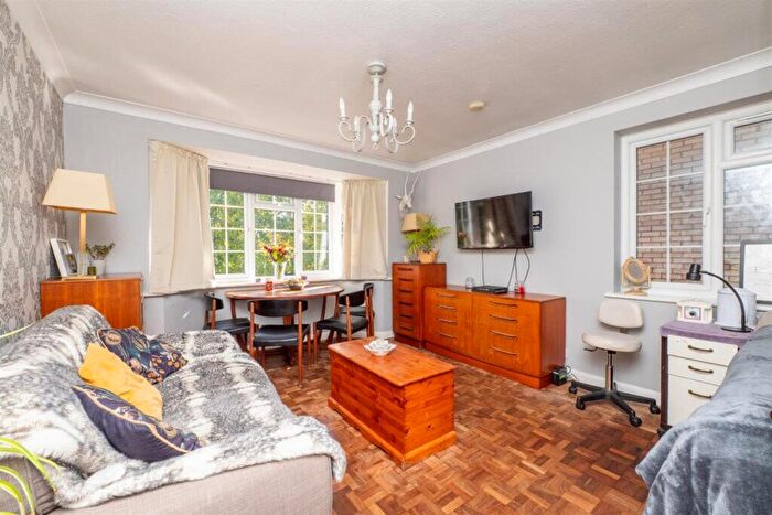 2 Bedroom Flat To Rent In Ringstead Road, Sutton, SM1