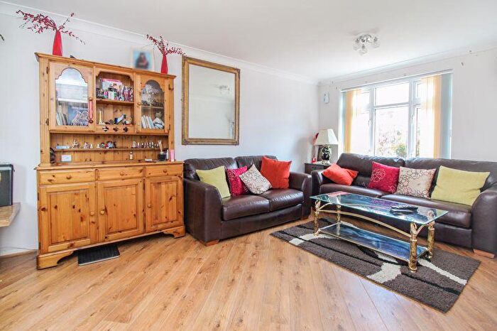 3 Bedroom Terraced House For Sale In Proctor Close, Kempston, MK42
