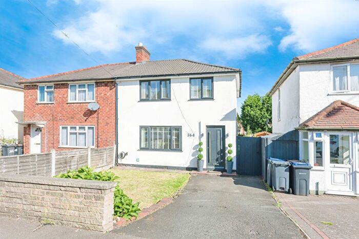 3 Bedroom Semi-Detached House For Sale In Jockey Road, Sutton Coldfield, B73