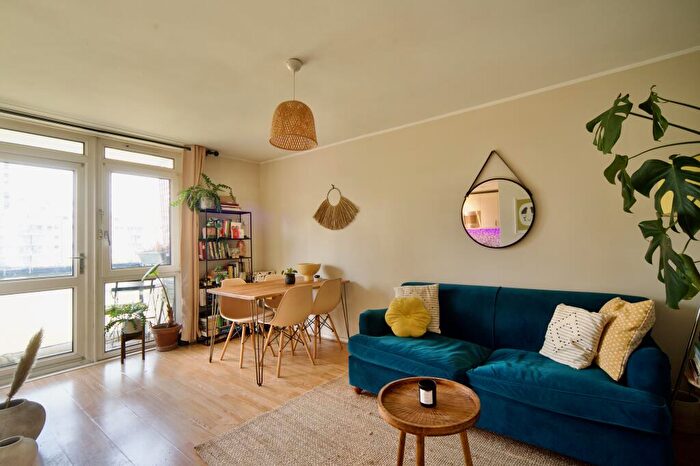 1 Bedroom Flat For Sale In De Beauvoir Estate, London, N1