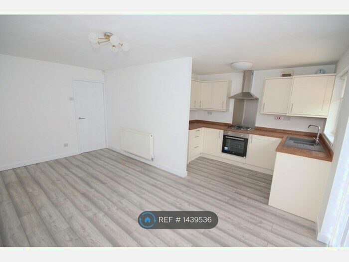 2 Bedroom Semi-Detached House To Rent In Milford Drive, Liverpool, L12