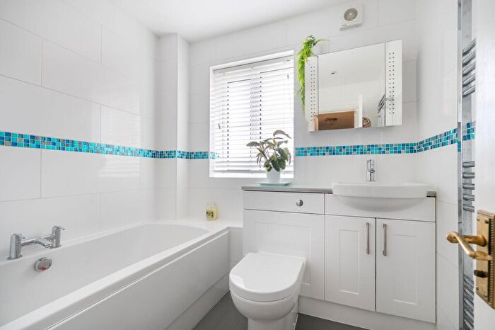 4 Bedroom Semi-Detached House For Sale In Priory Close, Shrewton, SP3