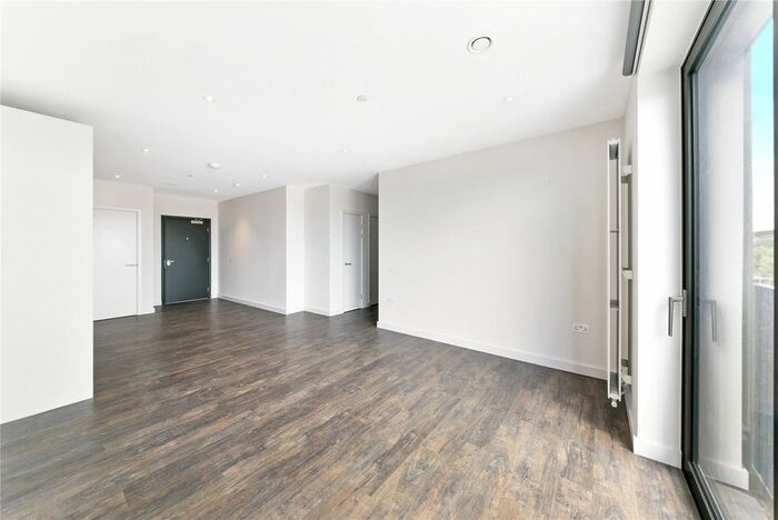 Studio To Rent In Tillermans Court, Grenan Square, Greenford, UB6