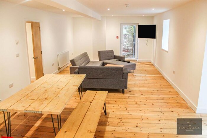 6 Bedroom Semi-Detached House To Rent In Bartholomew Street West, Exeter, EX4