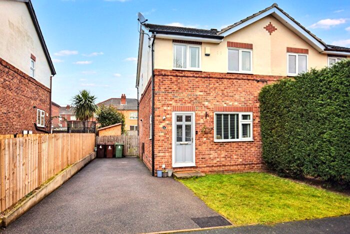 3 Bedroom Semi-Detached House For Sale In Meadowfield Rise, Stanley, Wakefield, West Yorkshire, WF3