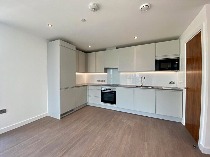 2 Bedroom Apartment To Rent In Thames Quater, Napier Road, Reading, RG1