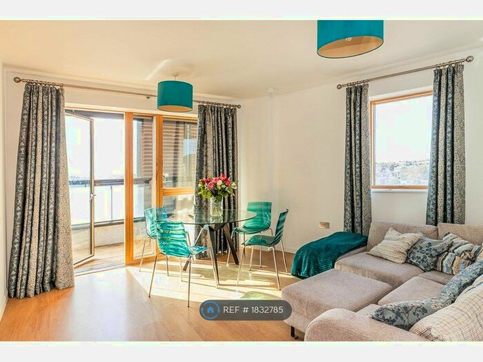 2 Bedroom Flat To Rent In Albert Road, London, NW6