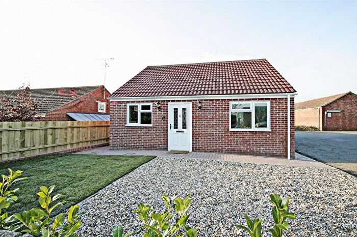 1 Bedroom Detached Bungalow For Sale In Vincent Close, Newmarket, CB8