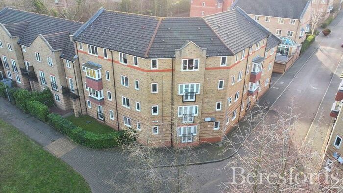 2 Bedroom Flat To Rent In Parkinson Drive, Chelmsford, CM1