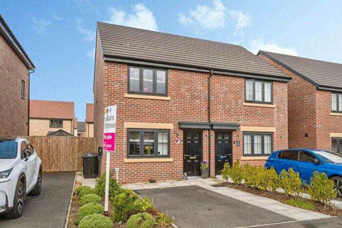 2 Bedroom Semi Detached House For Sale In Bluebell Way, Thurnscoe, Rotherham, S63