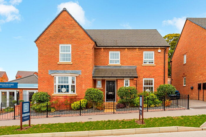 5 Bedroom Detached House For Sale In Garrison Meadows, Newbury, RG14