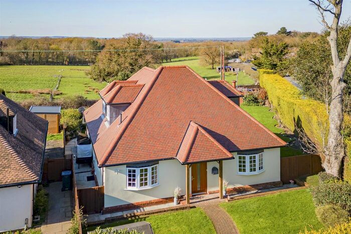 3 Bedroom Detached House For Sale In Brickendon Green, Brickendon, Hertford, SG13