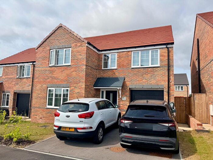 5 Bedroom Detached House To Rent In Quarry Avenue, Leeds, LS25