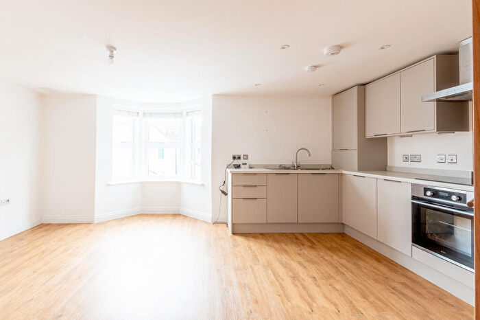 1 Bedroom Flat For Sale In Lynwood House, Lynwood Road, Ashton, Bristol, BS3