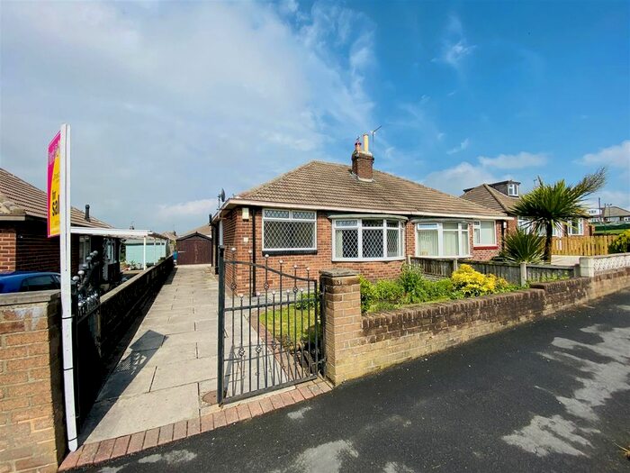 3 Bedroom SemiDetached House For Sale In Kennerleigh Walk, Crossgates