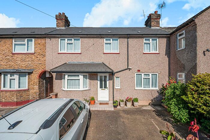 4 Bedroom Terraced House For Sale In Carlisle Avenue, London, W3