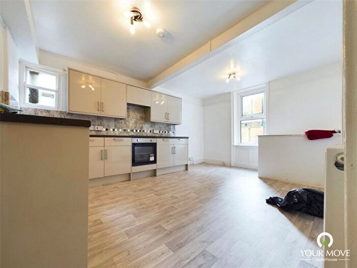 3 Bedroom Flat To Rent In Herbert Place, Margate, Kent, CT9