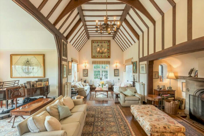 10 Bedroom Detached House For Sale In Wych Cross, Forest Road, East Sussex, RH18