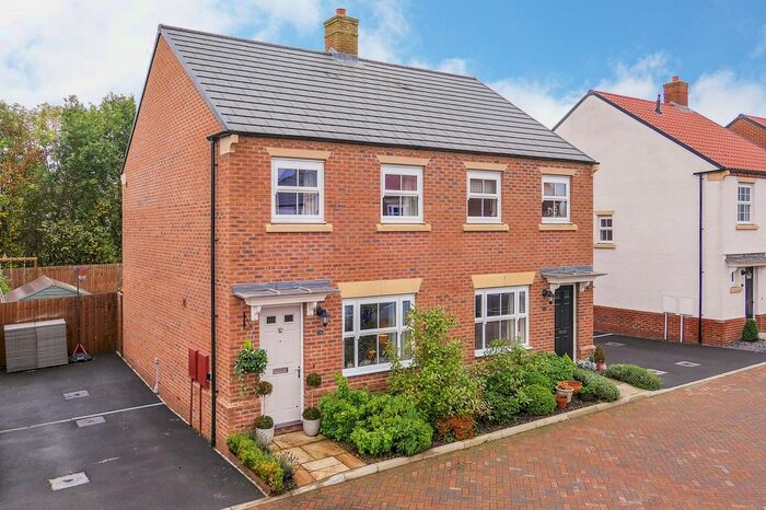 2 Bedroom Semi-Detached House For Sale In Paddock Way, Green Hammerton, YO26