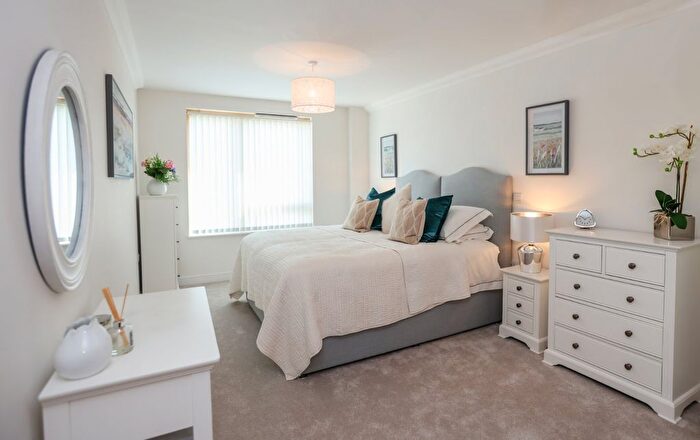 2 Bedroom Flat To Rent In Castle View Retirement Village, Helston Lane, SL4