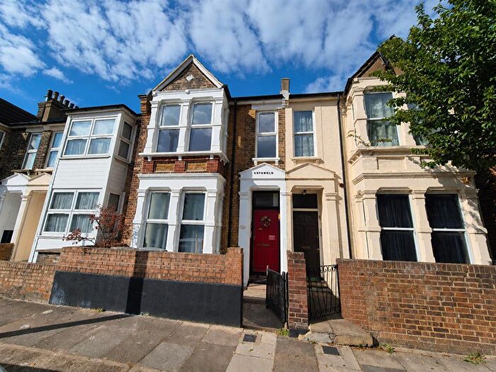 2 Bedroom Flat To Rent In Harley Road, London, NW10