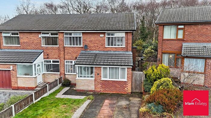 3 Bedroom Semi Detached House For Sale In Thornhill Drive, Worsley, M28