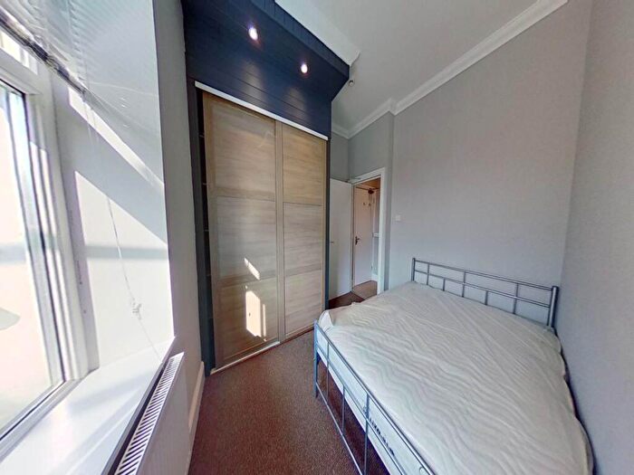 1 Bedroom Flat To Rent In The Parade, Roath, Cardiff, CF24