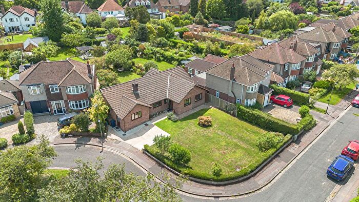 4 Bedroom Detached Bungalow For Sale In Kirk Close, Oxford, OX2