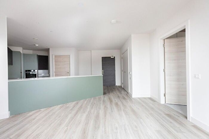 2 Bedroom Apartment To Rent In Boulevard Place, Hove, East Sussex, BN3