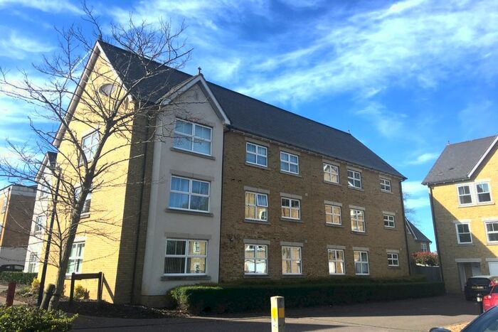 2 Bedroom Flat To Rent In Angelica Square, Maidstone, Kent, ME16