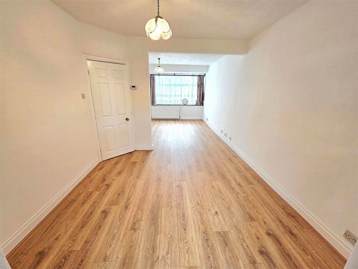 3 Bedroom Terraced House To Rent In Castle Road, Northolt, UB5