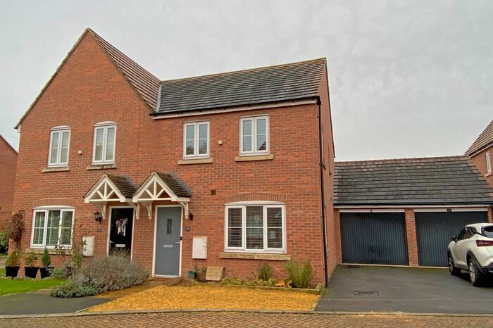 3 Bedroom Semi-Detached House For Sale In Potteries Lane, Chilton, Didcot, OX11