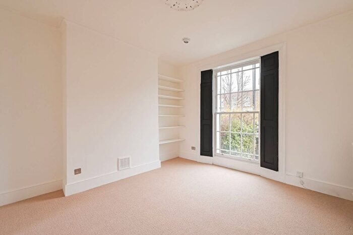 3 Bedroom Terraced House For Sale In Englefield Road, De Beauvoir Town, London, N1
