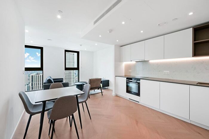 1 Bedroom Apartment To Rent In One Thames Quay, Marsh Wall, E14