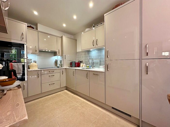 3 Bedroom Retirement Property For Sale In Barker Close, Salisbury, Wiltshire, SP2