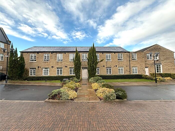 2 Bedroom Apartment For Sale In Whitley Willows, Lepton, HD8