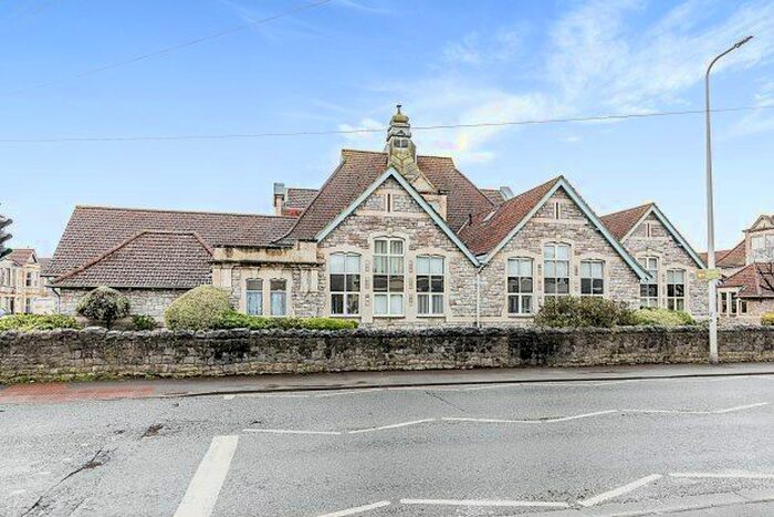 2 Bedroom Maisonette To Rent In Churchill Road Wyvern Mews, Weston-Super-Mare, BS23