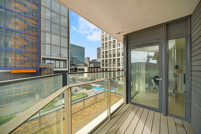 1 Bedroom Flat To Rent In Glasshouse Gardens, London, E20