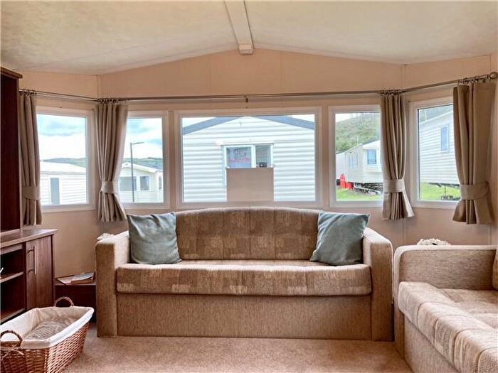 2 Bedroom Park Home For Sale In Breydon Water Holiday Park, NR31