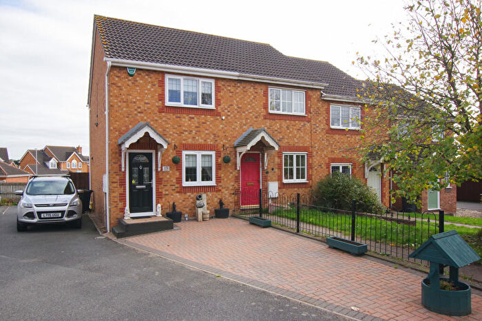 2 Bedroom End Of Terrace House For Sale In Kelso Close, Measham, DE12