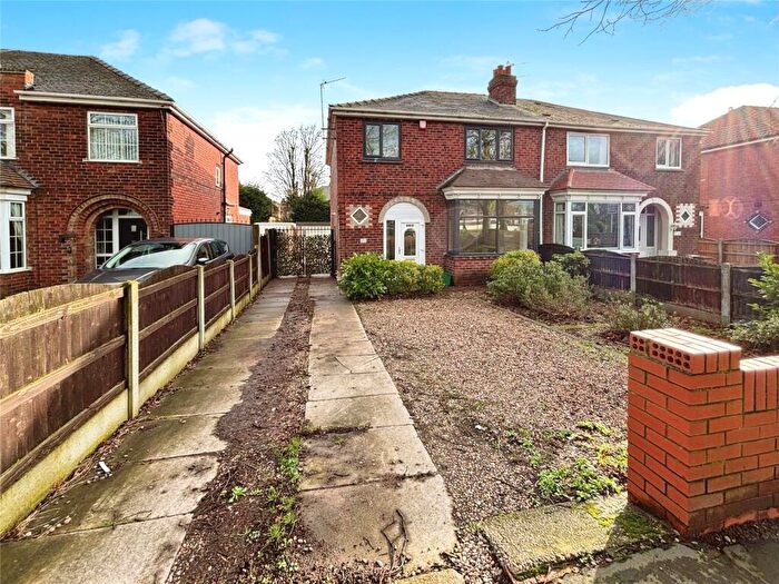 3 Bedroom Semi Detached House For Sale In Thorne Road, Wheatley Hills, Doncaster, South Yorkshire, DN2
