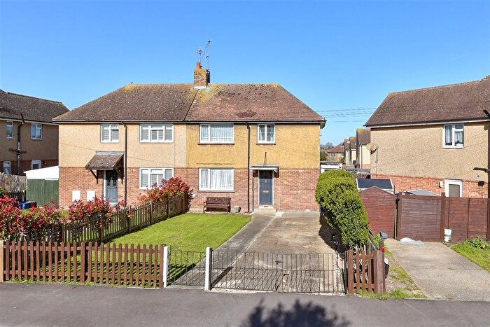3 Bedroom Semi Detached House For Sale In Walmer Road, Whitstable, Kent, CT5
