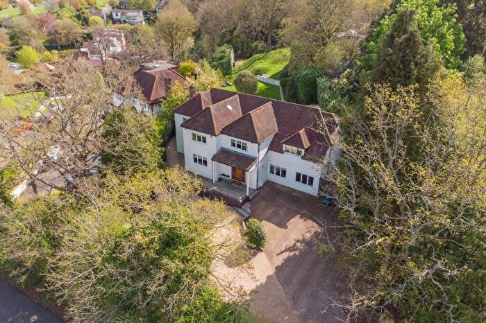 5 Bedroom Detached House For Sale In Holtspur Top Lane, Beaconsfield, HP9