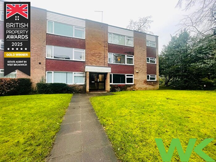 2 Bedroom Flat For Sale In Augustus Road, Birmingham, B15