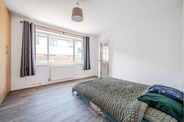 2 Bedroom Bungalow To Rent In The Short, Purley On Thames, Reading, Berkshire, RG8