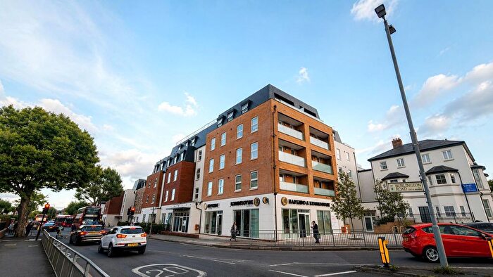 3 Bedroom Flat For Sale In Burlington Road, New Malden, KT3