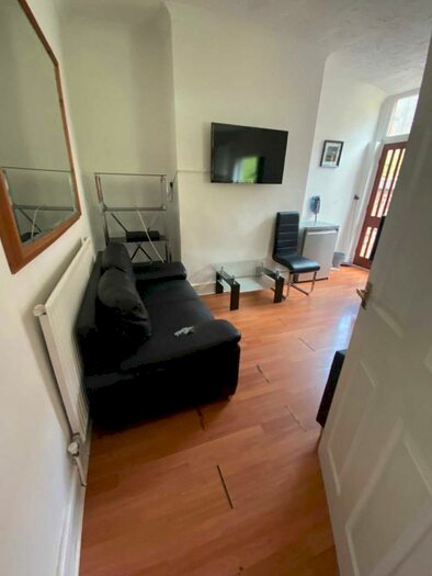 3 Bedroom Terraced House To Rent In Cedar Grove, Fallowfield, M14
